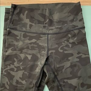 Wunder Under Green Camo 6